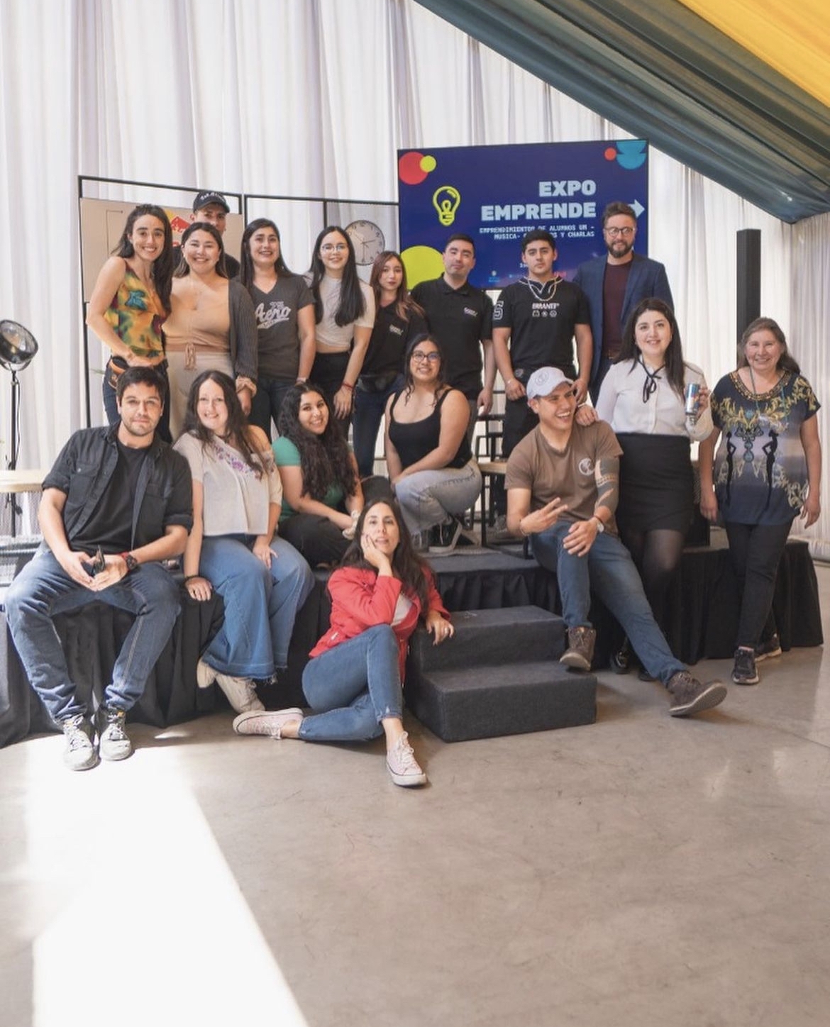Revisa qué sucedió en la primera Expoemprende del campus Manuel Montt