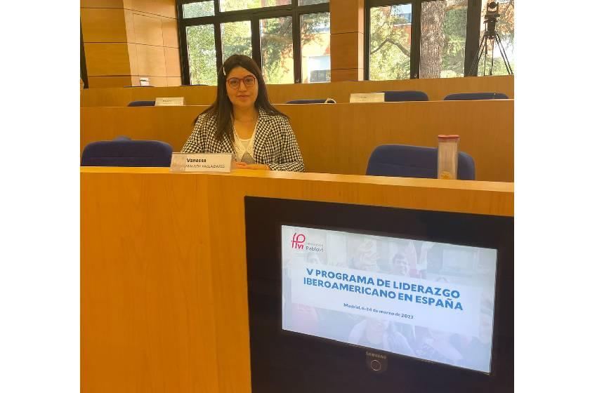 Profesional viajó a España para cursar programa sobre liderazgo iberoamericano