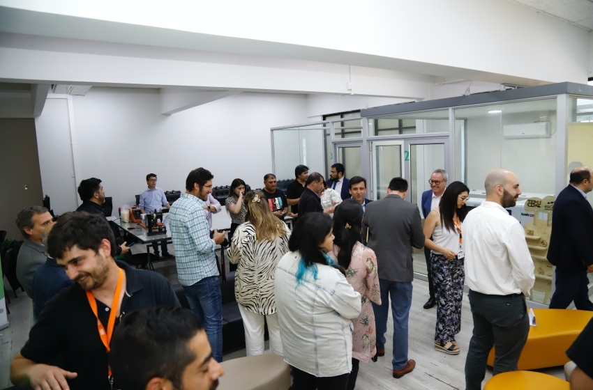 Universidad Mayor y Municipalidad de Temuco inauguran el primer centro municipal de prototipado de La Araucanía